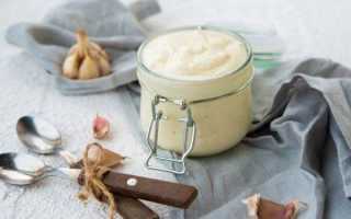 Почему салат полезнее заправить майонезом, а не маслом?