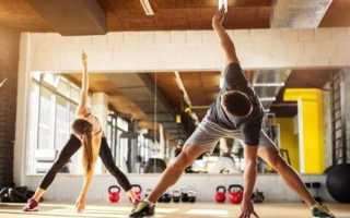 Техника выполнения пуловера с гантелью, со штангой и в тренажере